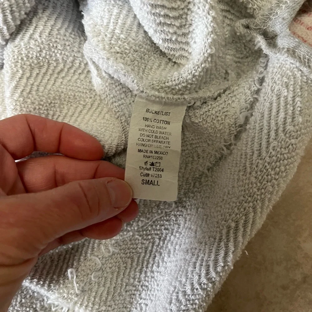 Bucket List Henley Pullover - Picture 6 of 7